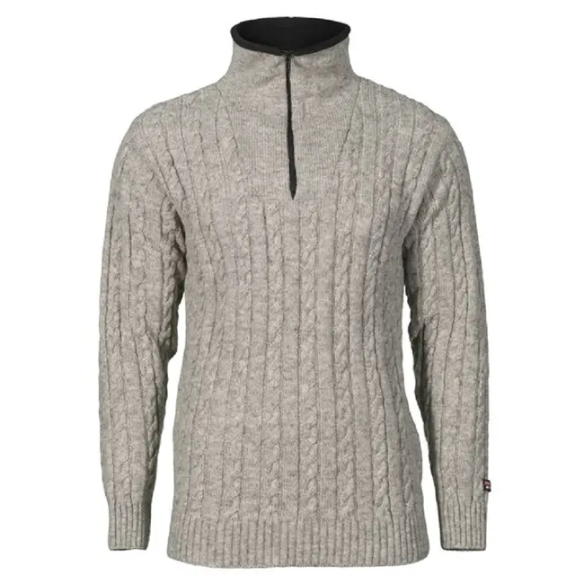 Bråtens Flette Genser Grå S Genser med klassisk flettemønster 