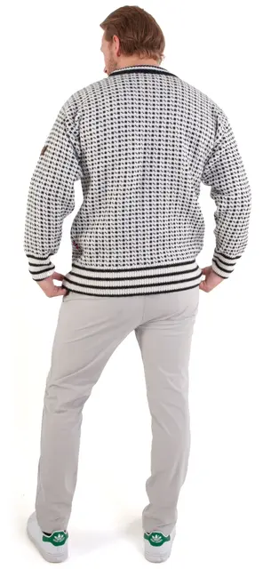 Bråtens Islender Genser Hvit XS Klassisk genser i 100% Norsk ull 