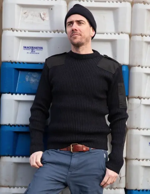 Bråtens Nato Genser Sort XS Klassisk natogenser i ull og polyester 