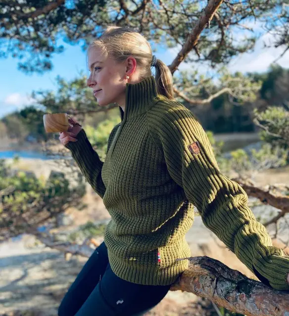 Bråtens Villmark Genser Grønn XS God og varm allsidig genser 