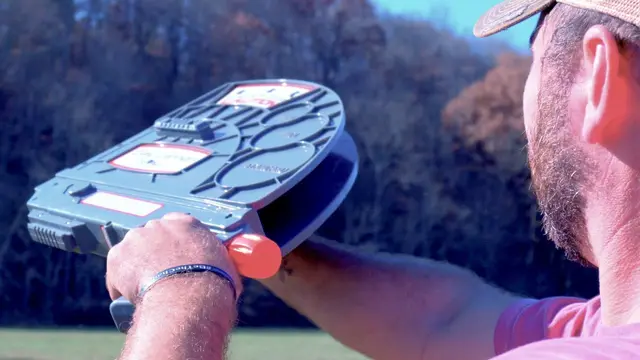 DAO Clay Cannon Håndholdt lerduekaster 