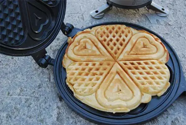 Eagle Deluxe Tur Vaffeljern Lag ekte vaffelhjerter på tur 