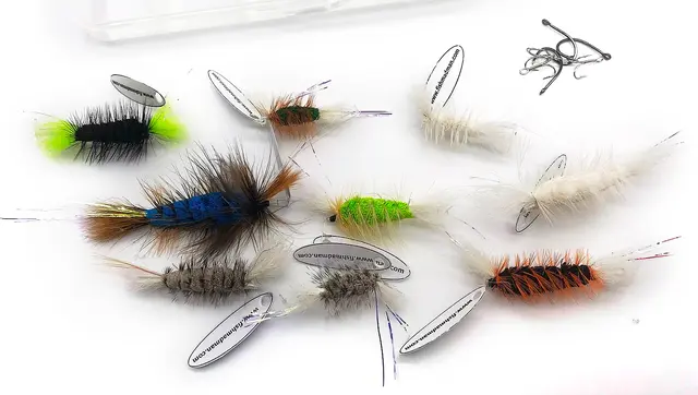 Fishmadman Scandinavian Tube Bomber set Inkludert boks og kroker 