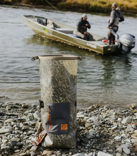 Fishpond Wind River Roll-Top Backpack Eco Shadowcast Camo 38L 