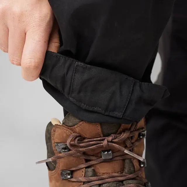 Fjällräven Keb Trousers W Indigo 34/S Prisbelønt teknisk turbukse til dame 