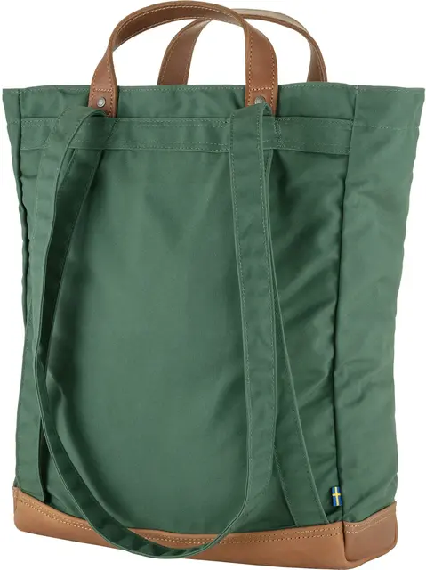 Fjällräven Totepack No. 2 Deep Forest Praktisk slitesterk veske med skinnbunn 