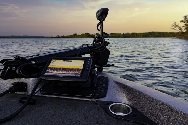 Garmin ECHOMAP™ UHD 72cv uten svinger 