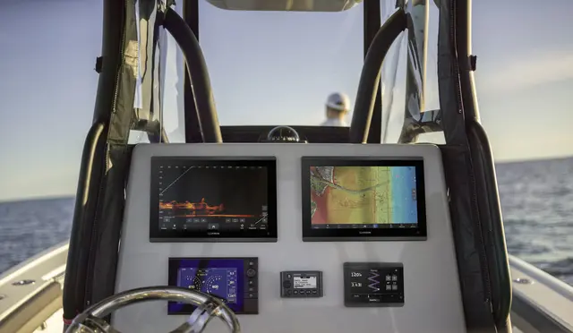 Garmin LiveScope XR system Med GLS 10™ og LVS62-svinger 