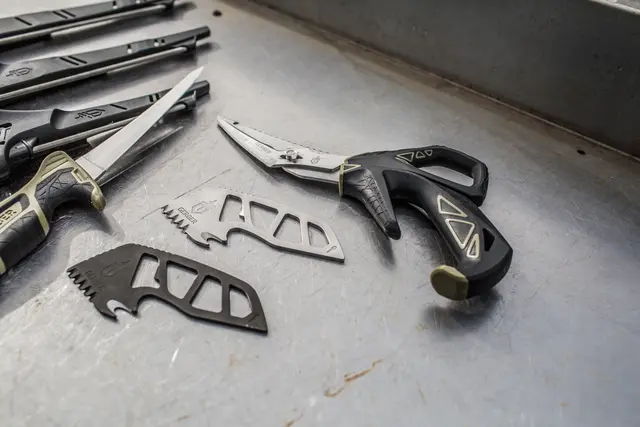 Gerber Gutsy Gut Scoop Scaler Silver Skjellskarape med bukåpner og opptrekker 