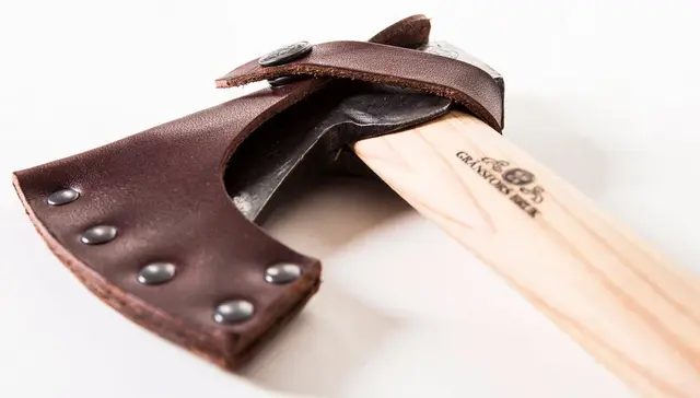 Gränsfors Lilla Yxan Lettest av Gränsfors Bruks økser 