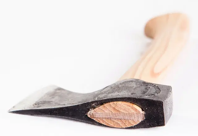 Gränsfors Lilla Yxan Lettest av Gränsfors Bruks økser 