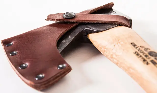 Gränsfors Håndøks "Kubben" Liten praktisk øks i tursekken 