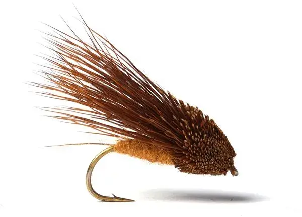 Streaking Caddis Golden Brown #10 Kjøp 12 fluer få gratis flueboks 