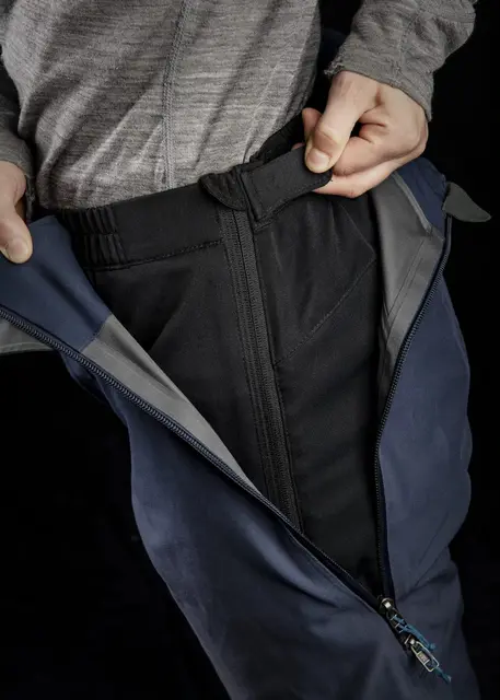 Heat Experience Heated Knee Pants S Slitesterk sort varmebukse med glidelås 