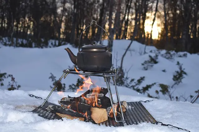 Hällmark Bålunderlag 44x44cm Lag mat over åpen ild 