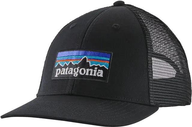 Patagonia P-6 Logo LoPro Trucker Hat Black, klassisk cap 