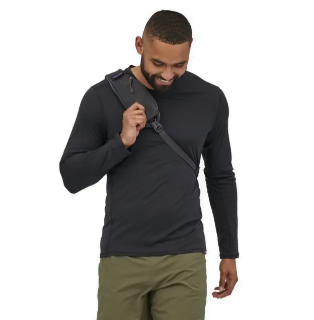 Patagonia Atom Sling 8L Forge Grey Vannavstøtende liten rykksekk 