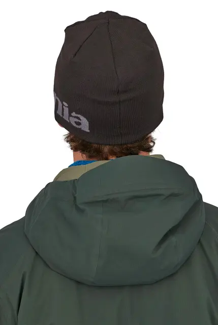 Patagonia Beanie Hat Logo Belwe Black One Size lue for all utendørs aktivitet 