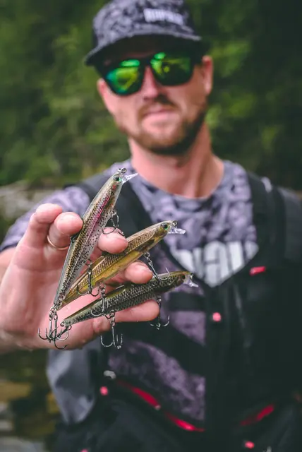 Rapala Shadow Rap HLW 7cm Imitasjon av døende byttefisk 