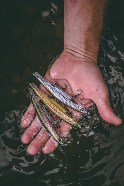 Rapala Shadow Rap HLW 7cm Imitasjon av døende byttefisk 