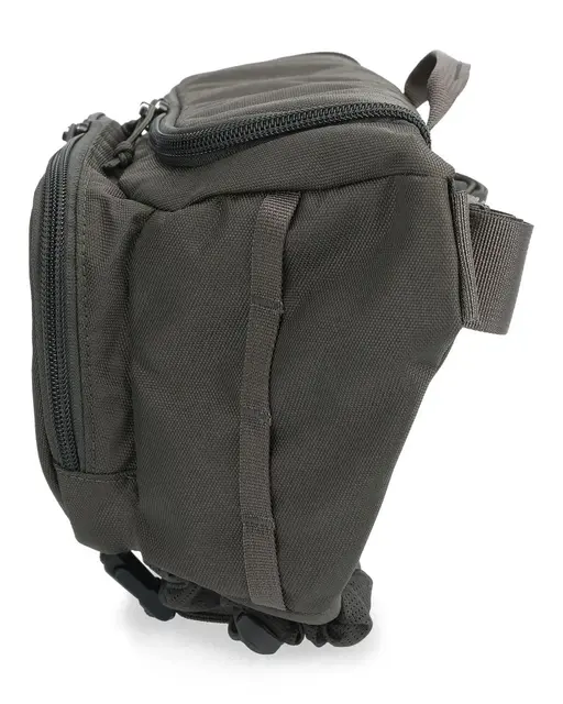 Simms Tributary Hip Pack Basalt 5 L Lett hofteveske med god plass til utstyr 