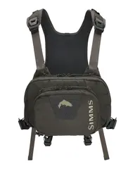 Simms Tributary Hybrid Chest Pack Basalt 5L lett tilgjengelig lagringskapasitet