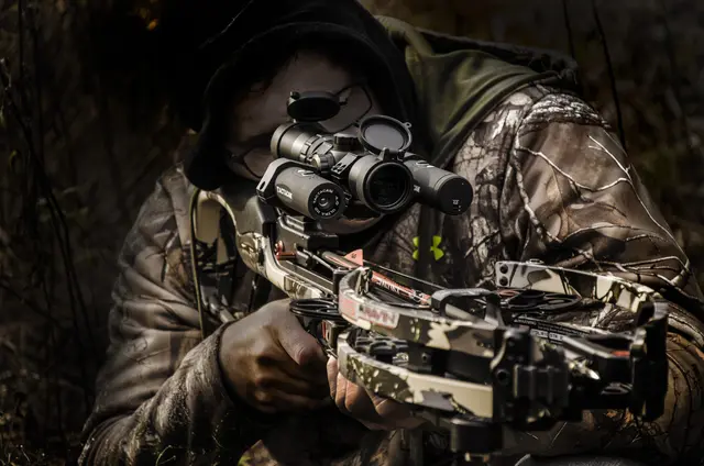 TactaCam Underscope Mount Monteres på skinnen på våpenet 