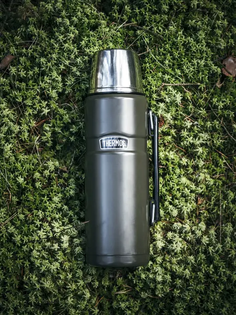 Thermos Stainless King Termos Army 1,2L Termos i rustfritt stål med håndtak 