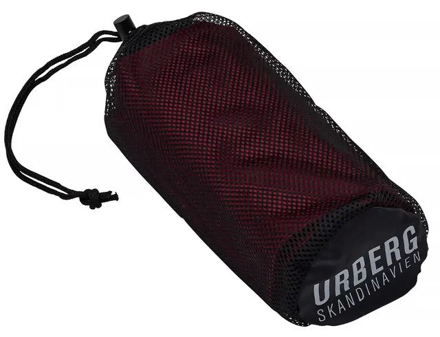 Urberg Airmat Nova Rio Red Oppblåsbart liggeunderlag 187cm 