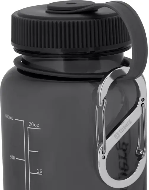 Urberg Tritan bottle 600ml Asphalt Drikkeflaske med skrukork og karabinkrok 