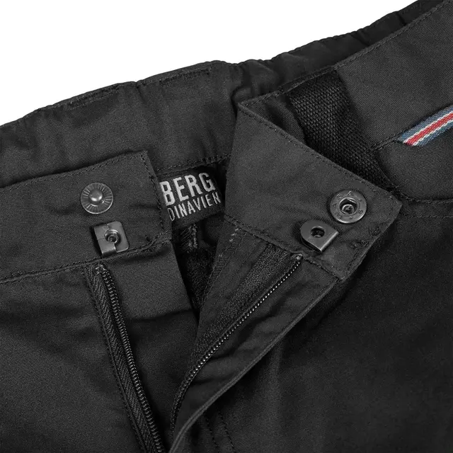 Urberg Bjørndalen Hiking Pants M 46 Slitesterke turbukser i Black beauty 