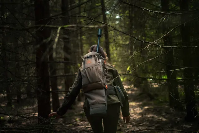 Vorn LT12 Ash Green 12L jaktsekk med Quick Rifle Release 