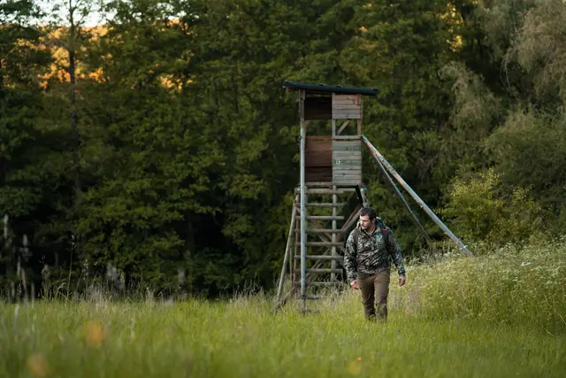 Vorn LT12 Ash Green 12L jaktsekk med Quick Rifle Release 