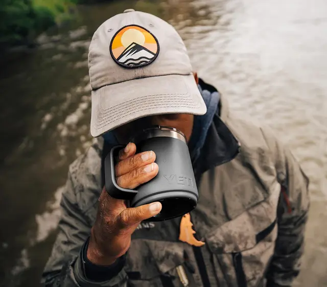 Yeti Rambler 14 Mug Charcoal 414ml Stor og allsidig termoisolert turkopp 