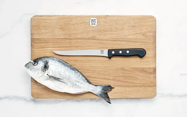 Øyo POM Filetkniv Sort skaft, 17,5cm 
