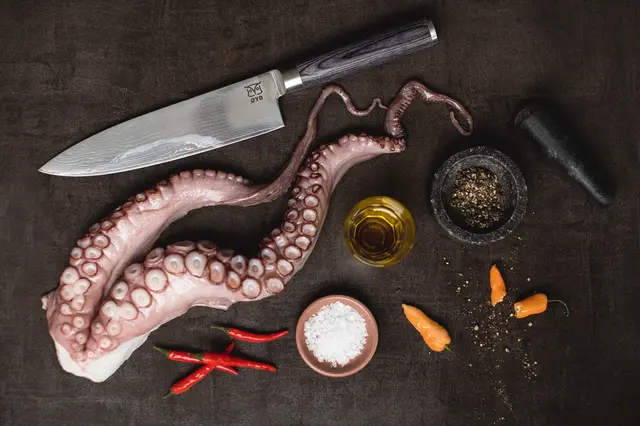 Øyo Opal kokkekniv Sort skaft, 19,5cm 